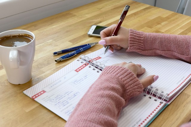 Journaling for Beginners: A Simple Habit for Everyday Wellbeing